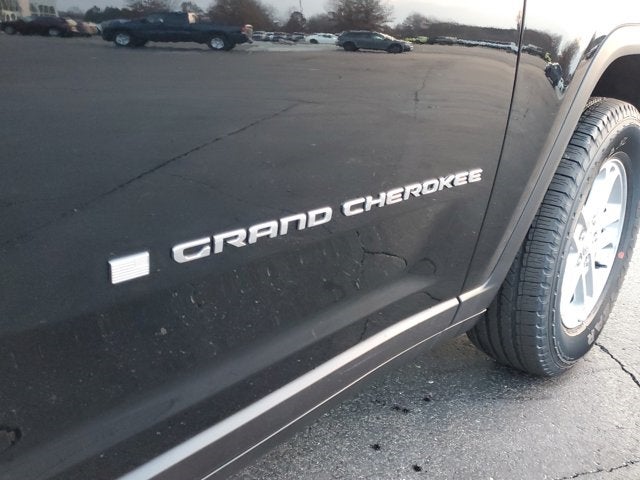 2023 Jeep Grand Cherokee GRAND CHEROKEE LAREDO 4X2